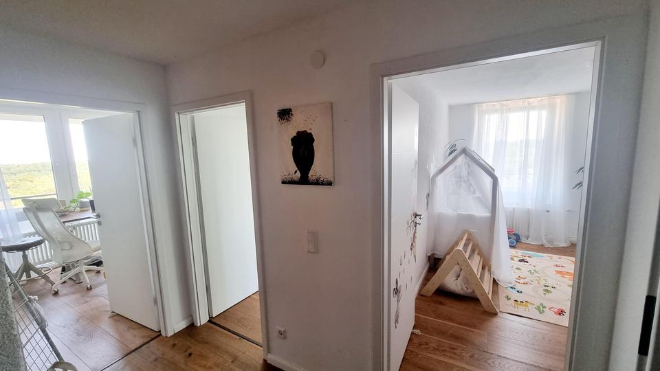 Top modernisierte 4 Zimmer Wohnung am Stadtrand mit super Aussicht, provisionsfrei – Bild 10