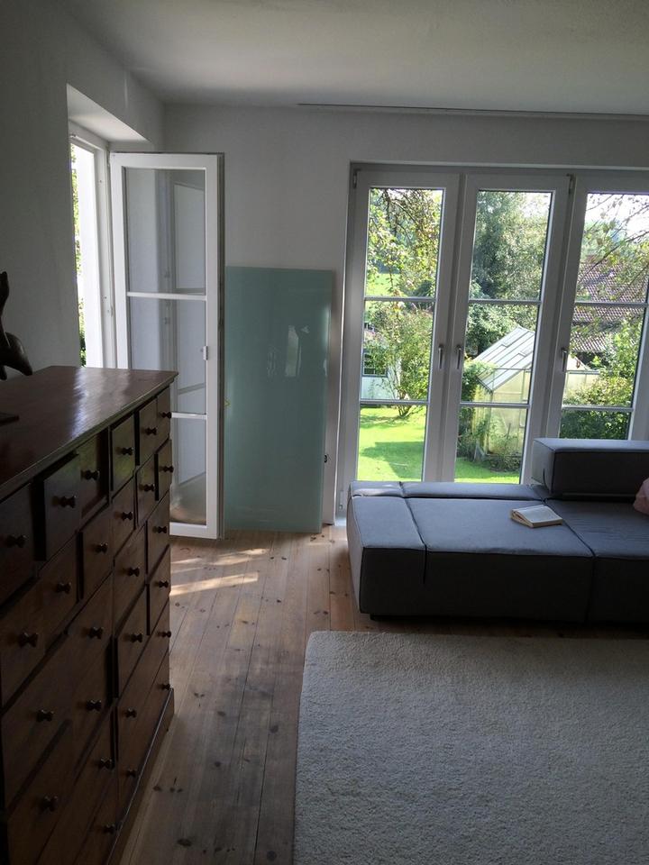 Traumhaftes Landhaus mit idyllischem Garten am Wörthsee – Bild 23