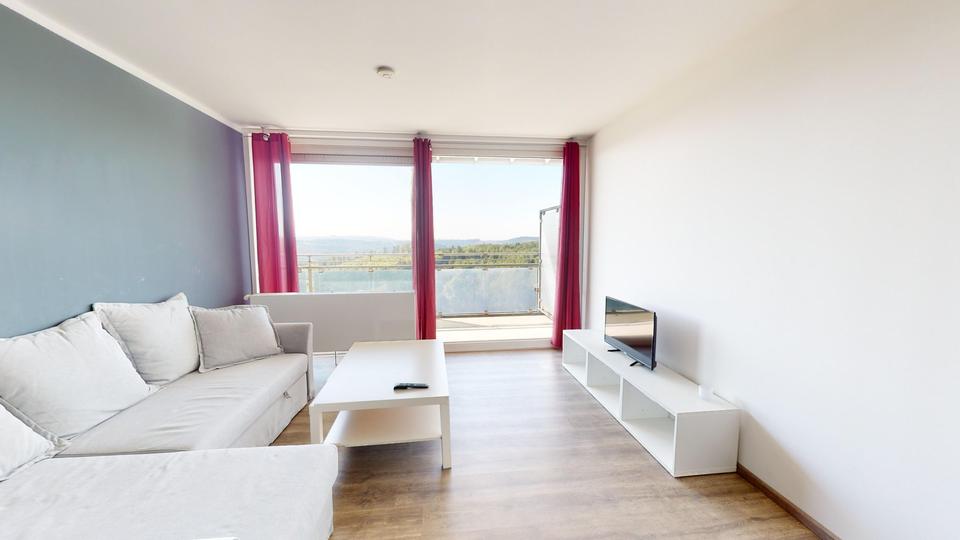 Sonnige Doppelzimmer mit herrlicher Aussicht für monatliche Vermietung – Bild 2