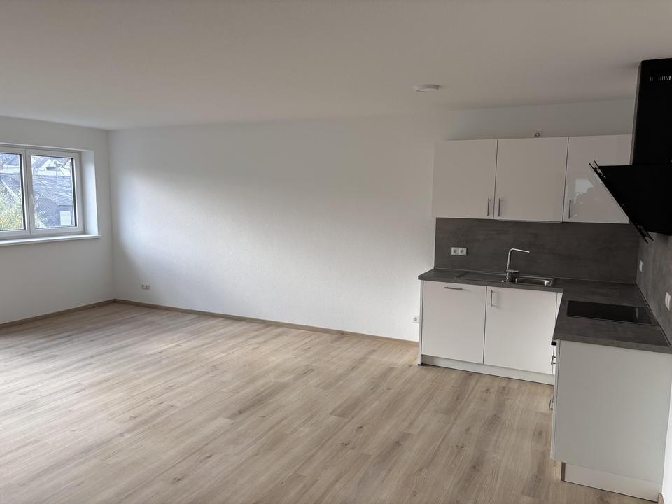 3-Zimmer Dachgeschoss Wohnung in energieeffizientem KFW55 Haus – Bild 14
