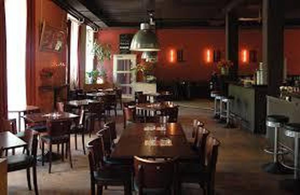 Neu renovierte Fabrikkneipe / 90 Sitzplätze innen 90 Plätze außen – Bild 2