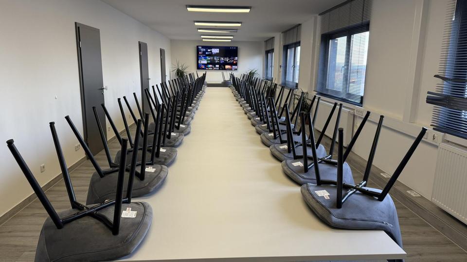 Provisionsfrei Autowerkstatt/ Büro/ Bistroküche/ Baujahr 2020 – Bild 4