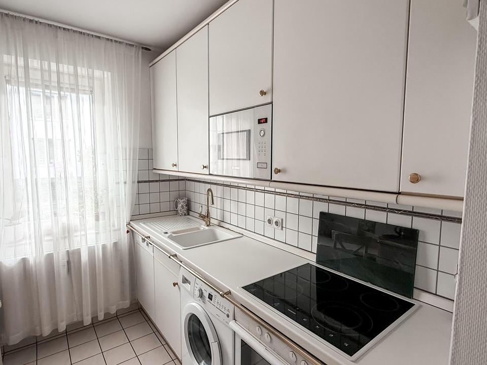 Attraktive 3,5-Zimmer-Maisonette-Wohnung in Düsseldorf-Grafenberg mit eigener Terrasse – Bild 16