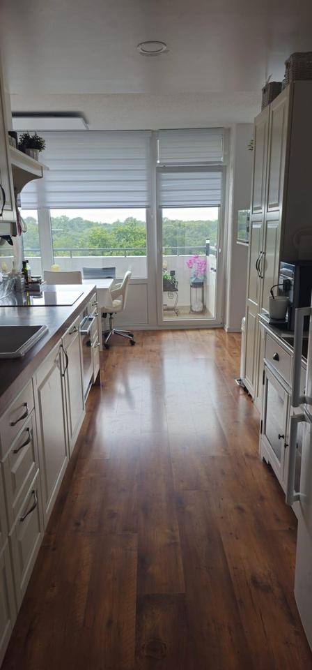 Schöne kernsanierte 3-Zimmerwohnung mit traumhaftem Weitblick – Bild 6