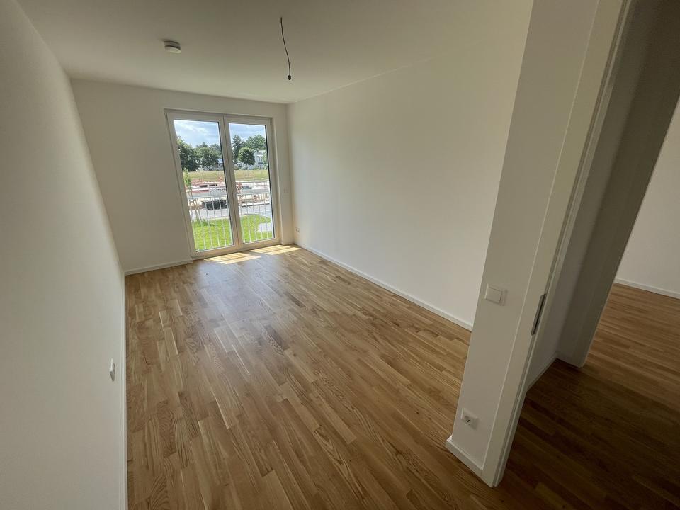 140qm Neubau-Doppelhaushälfte mit 6 Zimmern inkl. EBK, Parkett, elek. Rollläden, Zaun, 2 Pkw-Plätze – Bild 17