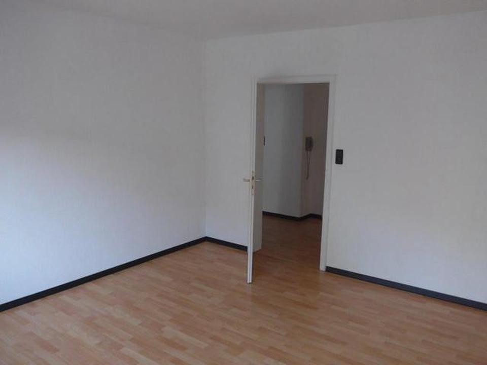 Helle grosszügige 3-Zimmer-Wohnung + Wohnküche + Bad + Gästetoilette, Stadtmitte von Rodalben – Bild 6