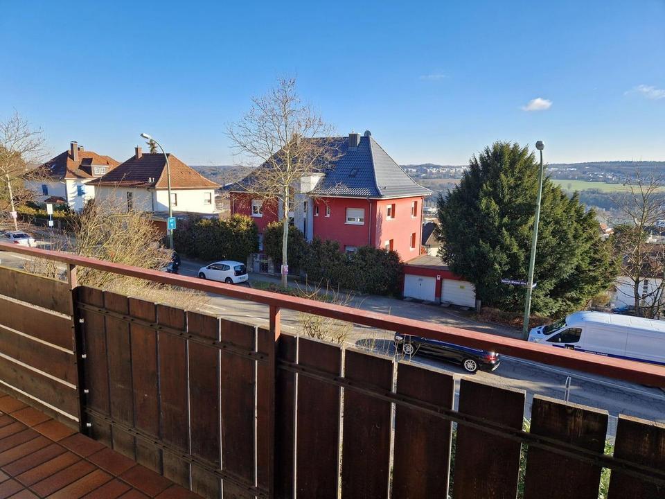 Attraktive 4,5-Zimmer Wohnung mit TOP Aussicht! – Bild 5