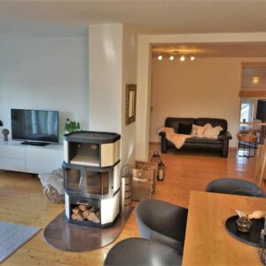 Traumwohnung 4 Zi. Kaminofen EBK 2 Balkone im sanierten Altbau mitten in Rinteln