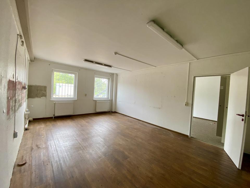 Attraktive 3.200 m² Einzelhandelsfläche im Fachmarktzentrum – Top-Lage gegenüber Toom Baumarkt – Bild 31