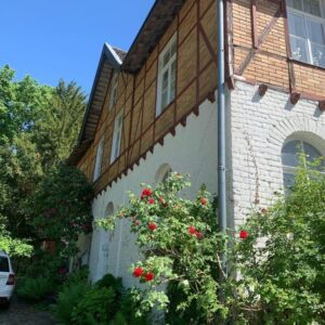 Altbau mit großem Grundstück zentral in Laurensberg (Nähe Uni und Uniklinik)