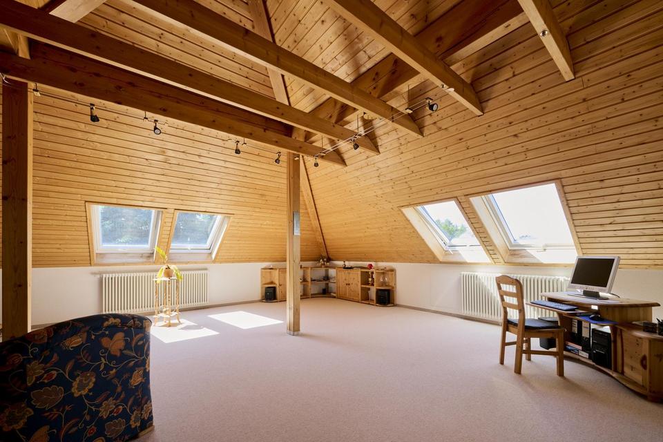 Großzügiges Einfamilienhaus auf traumhaft schönem Grundstück – Bild 21