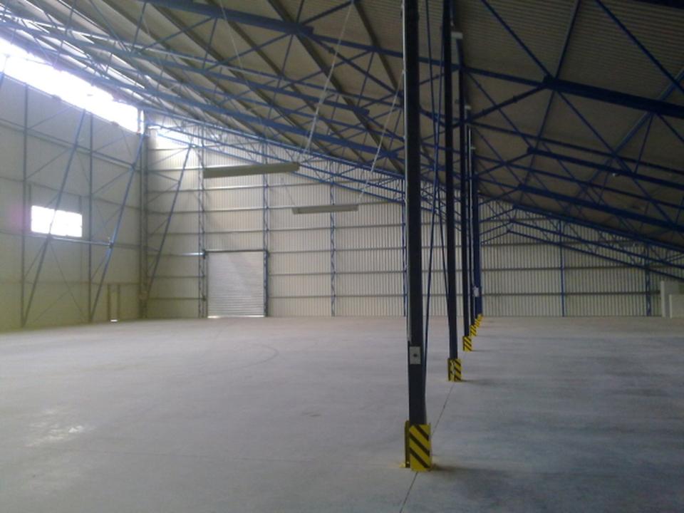 2000 m² Vega Halle in Sangerhausen, eingefriedet mit Stellplätzen – Bild 4