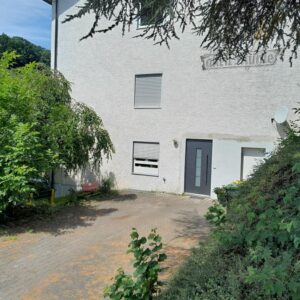 **Von Privat** 4,5 Zimmer Eigentumswohnung mit Garage und Keller