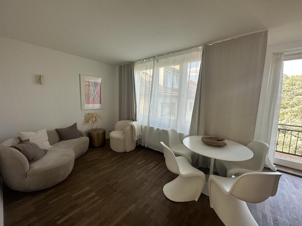 Sofort einziehen und wohlfühlen: Wunderschöne 2,5-3 Wohnung mit Balkon in toller Lage – Bild 4