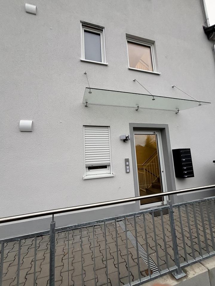 3-Zimmer Dachgeschoss Wohnung in energieeffizientem KFW55 Haus – Bild 3