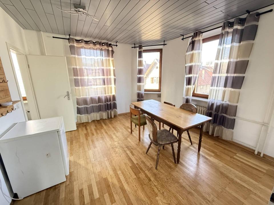 Große 2,5 Zimmer Wohnung mit riesigem Wohnzimmer – Bild 8