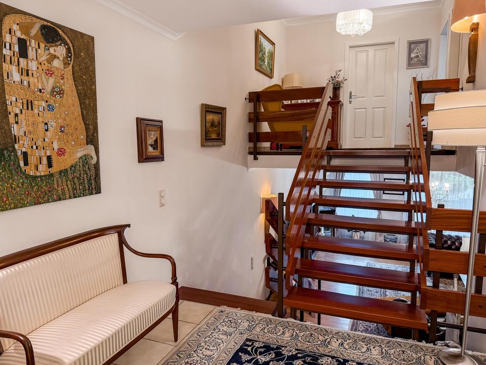 Attraktive 3,5-Zimmer-Maisonette-Wohnung in Düsseldorf-Grafenberg mit eigener Terrasse – Bild 12