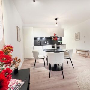 **NEUBAU** Charmante 1-Zimmer mit Balkon und Einbauküche