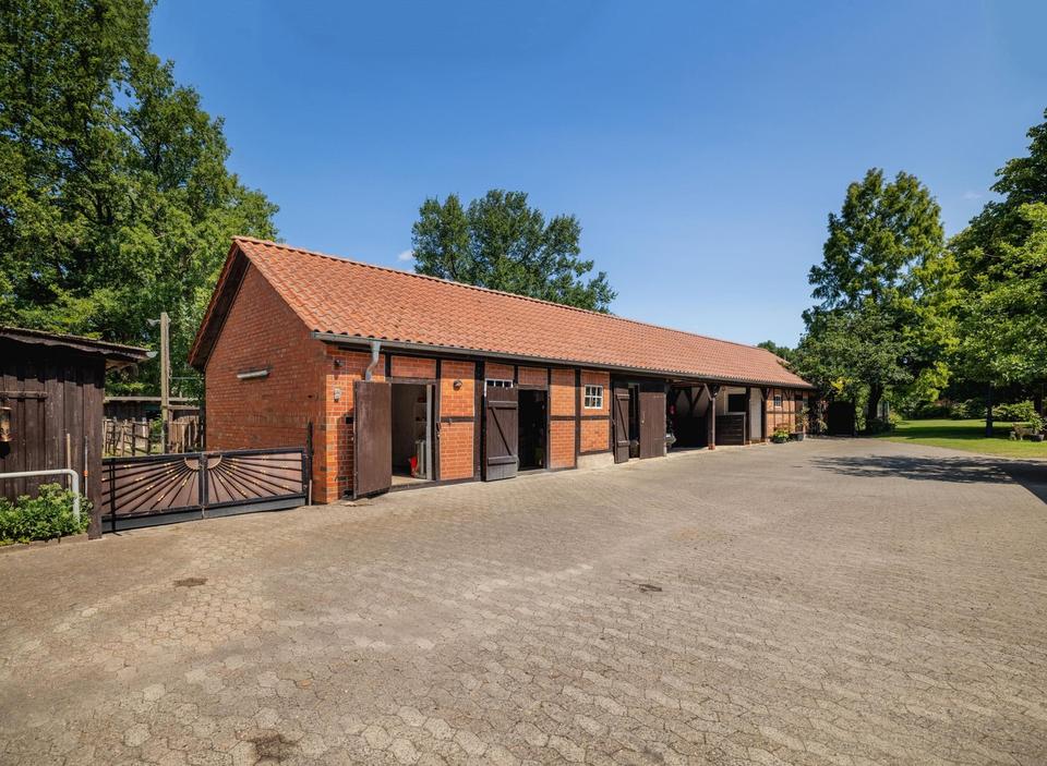 Pferdegestüt und exkl. Anwesen 70 km südöstl. von Hamburg - optional bis 30 ha Zukauf möglich – Bild 16