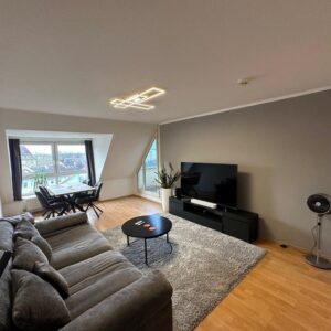 Charmante helle 2 Zimmer Wohnung mit Loggia