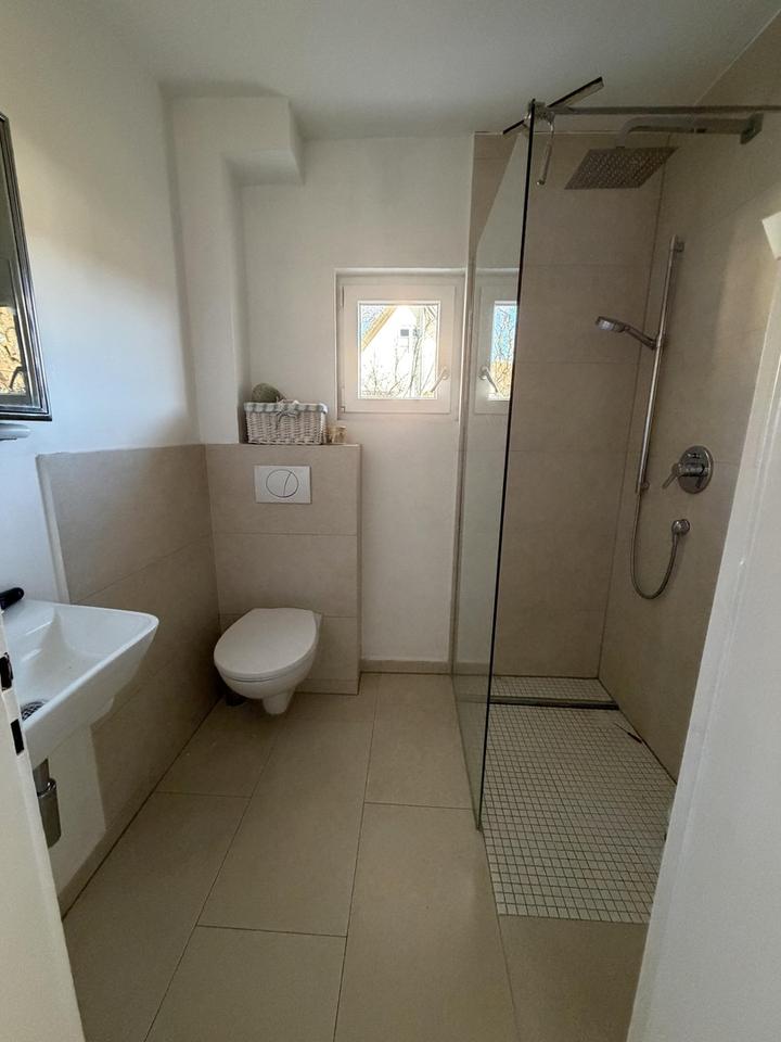 Traumhaftes Landhaus mit idyllischem Garten am Wörthsee – Bild 8