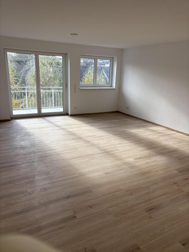 3-Zimmer Dachgeschoss Wohnung in energieeffizientem KFW55 Haus – Bild 13