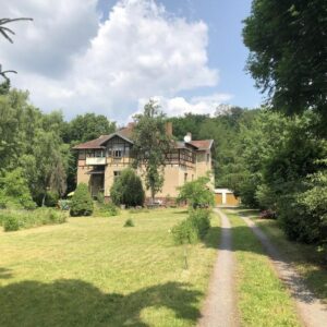 Villa/Mehrfamilienhaus am Südharz in idyllischem Erholungsort - mit Ausbau-/Investmentpotential