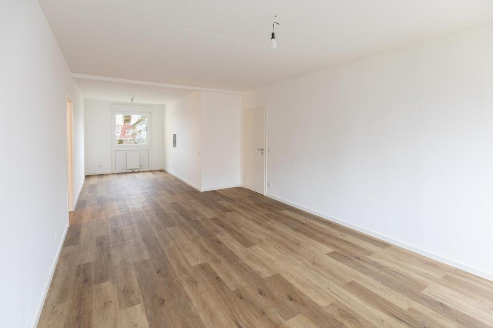 Zentral Kern-Sanierte 3 Zimmerwohnung, Balkon