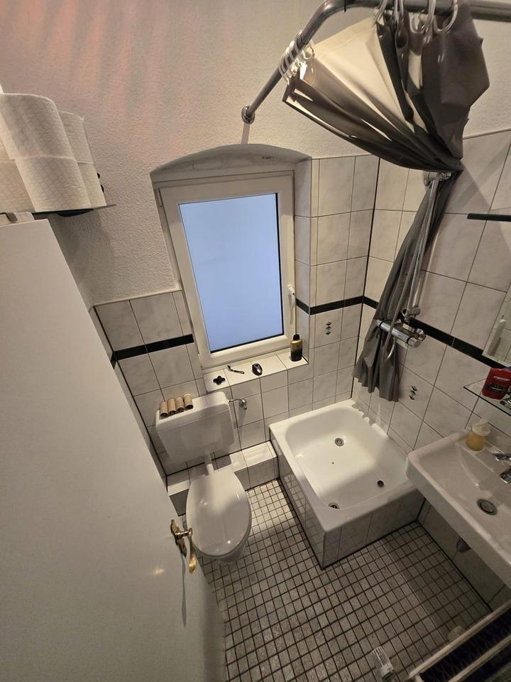 1 Zimmer Wohnung im Univiertel – Bild 3