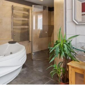 für Individualisten: sonniges EFH  im grünen Pankow- Niederschönhausen