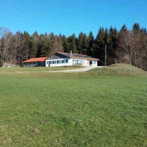 Einfamilienhaus mit gewerbl. Anbau im Außenbereich