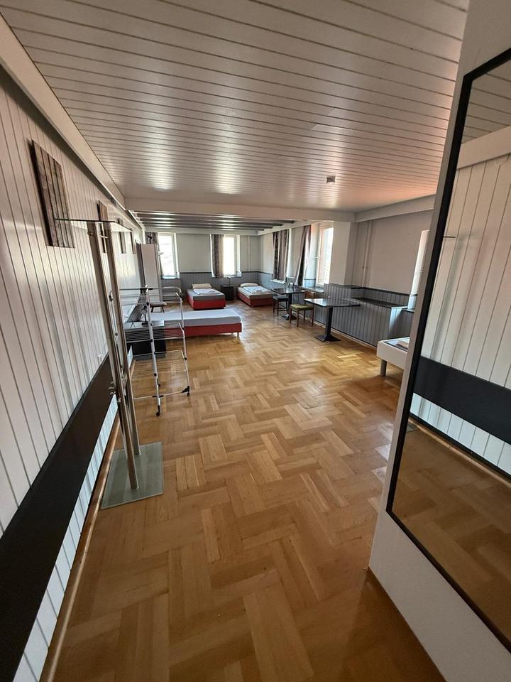 Große 2,5 Zimmer Wohnung mit riesigem Wohnzimmer – Bild 6