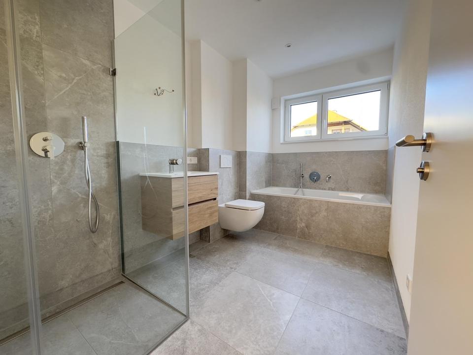 Sofort beziehbar: Neubau 3-Zimmer Gartenwohnung am Wasserturm 16 in Geisenfeld – Bild 13