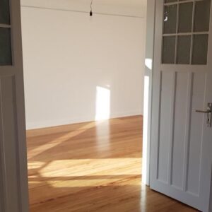 BARRIEREFR. Gewerbe, Gen. als Arzt-Praxis liegt, kernsaniert, 3fiso-Fenster Flächenheizung