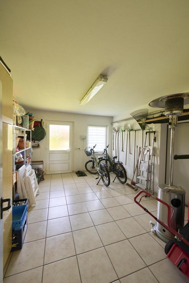 Großzügiges Einfamilienhaus auf traumhaft schönem Grundstück – Bild 30