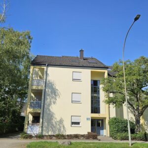 Balkon, EBK & Parkplatz zentral