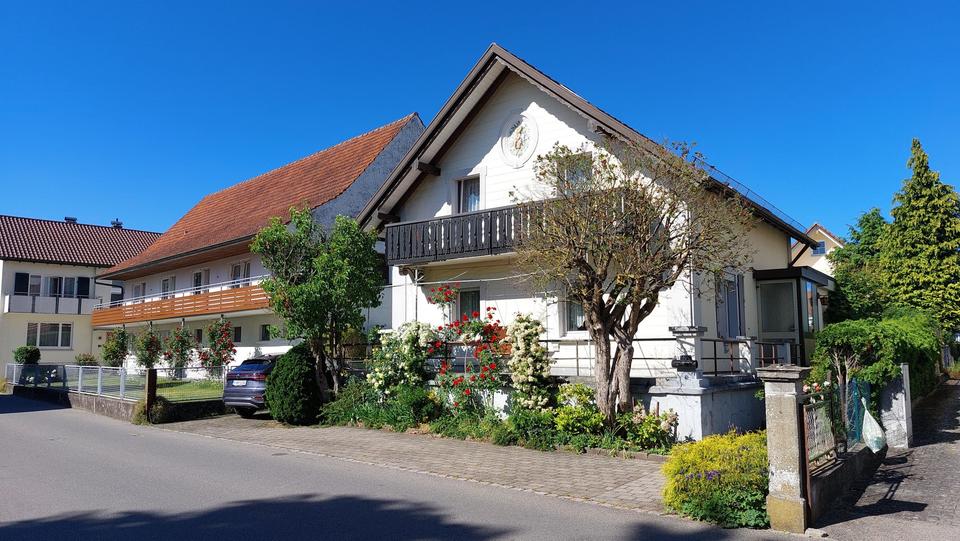 Grundstück mit Altbestand und privatem Seezugang in Langenargen a. Bodensee