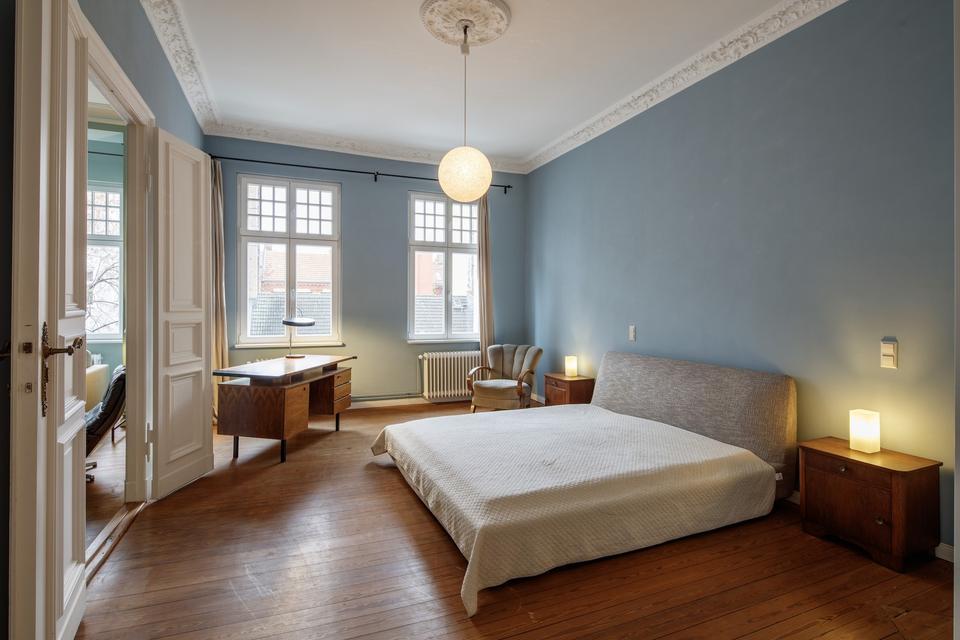 Bezugsfreie sonnige, top-sanierte 3-Zi-Altbauwhg mit Erker beim Lausitzer Platz – Bild 5