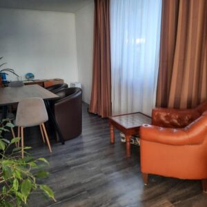 Schöne 4 Zimmerwohnung mit Balkon