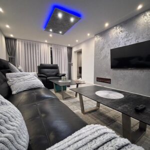 Hausgefühl inklusive: Kernsanierte 3,5-Zimmer-Terrassenwohnung mit Garten & Vollausstattung