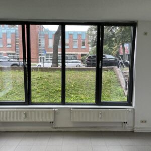 !!! Courtagefrei !!! Flexibel gestaltbare Lade- bzw. Bürofläche zu sofort vermieten.