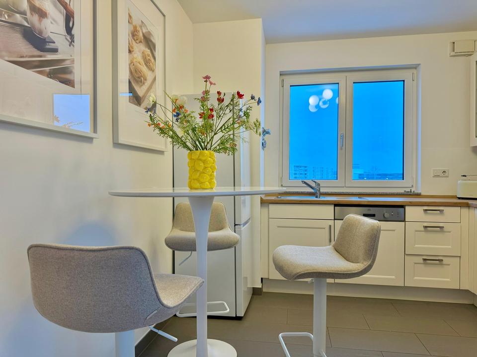 All-Inclusive-Miete: Vollmöbliertes WG-Zimmer mit exklusivem Balkon & Aufzug in Neubau-Siedlung! – Bild 31