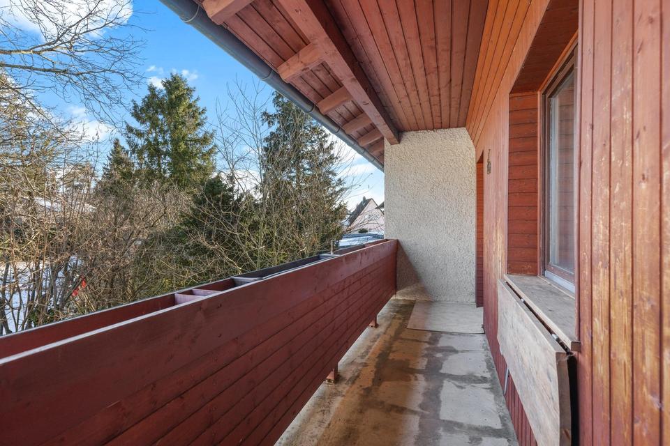 Sofort frei! Freistehendes Zweifamilienhaus mit 2 Garagen! – Bild 13