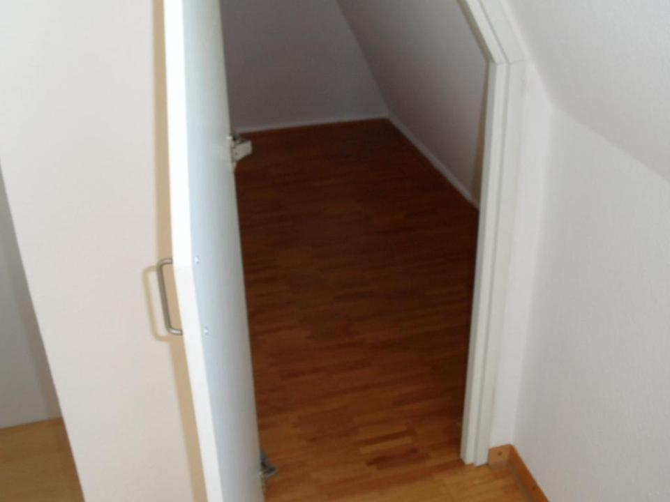3-Zimmer im Dachgeschoss mitten im Heusteigviertel inkl. EBK – Bild 14