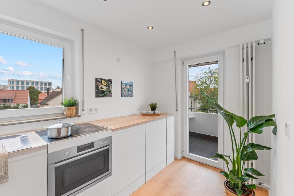 Top sanierte 3 Zimmer Wohnung mit zwei Balkonen & TG-Stellplatz – nahe Altstadt Leonberg – Bild 12