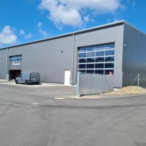 Moderne Gewerbehalle Friedewald