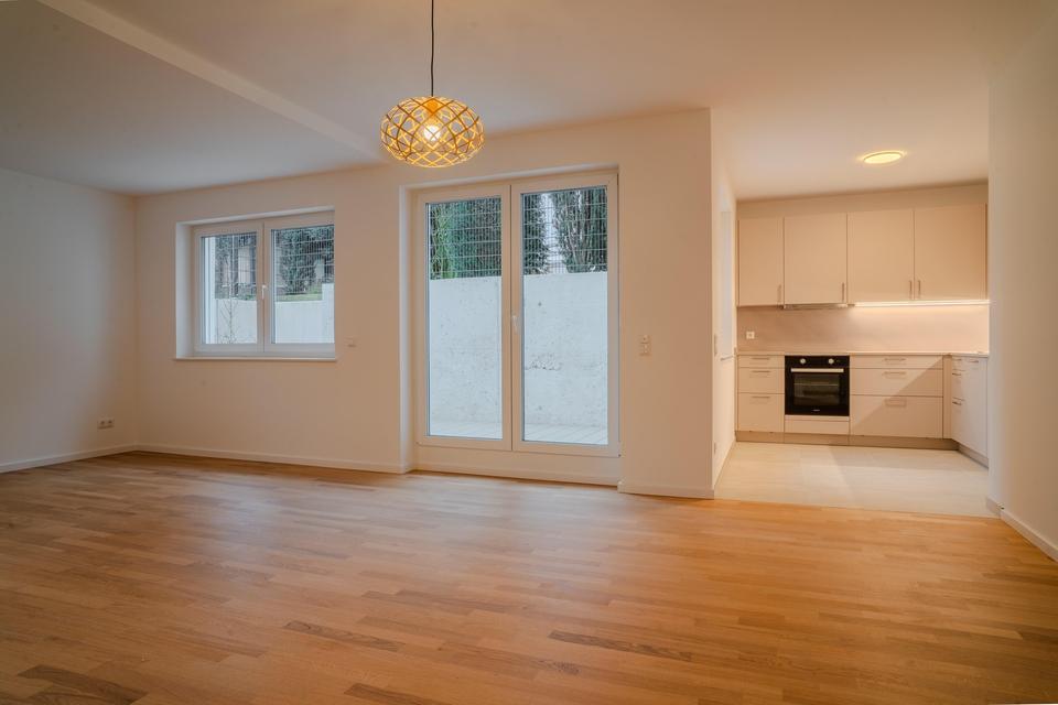 NEUBAU / Erstbezug / Toplage 3-Zimmer-Wohnung (Souterrain) Komplette Etage