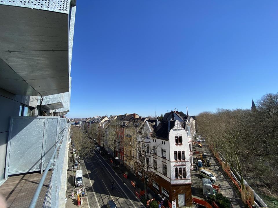 Bilker Bunker - Wohnen über den Dächern von Düsseldorf / Living above the roofs of Düsseldorf – Bild 16