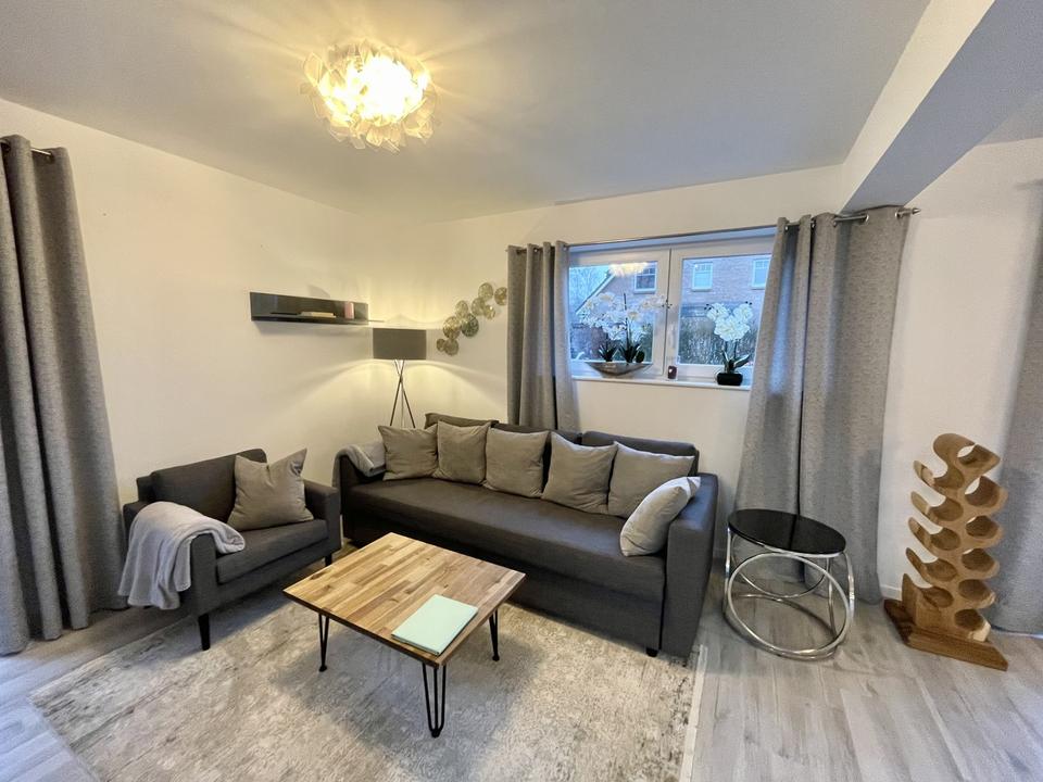 Möbliertes Endreihenhaus in Norderstedt mit 4 Schlafzimmern – Bild 2