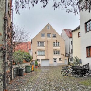 Charmante 2-Zimmer Dachgeschoss-Wohnung im Herzen der Altstadt